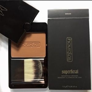 DISCONTINUED Hourglass superficial bronzer